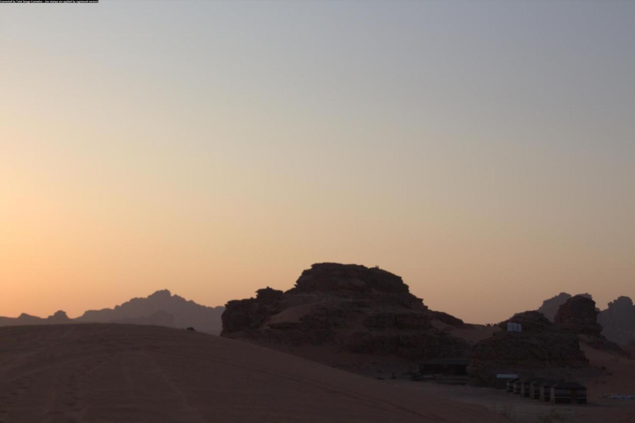 Mozoon Camp Hotel Wadi Rum Buitenkant foto