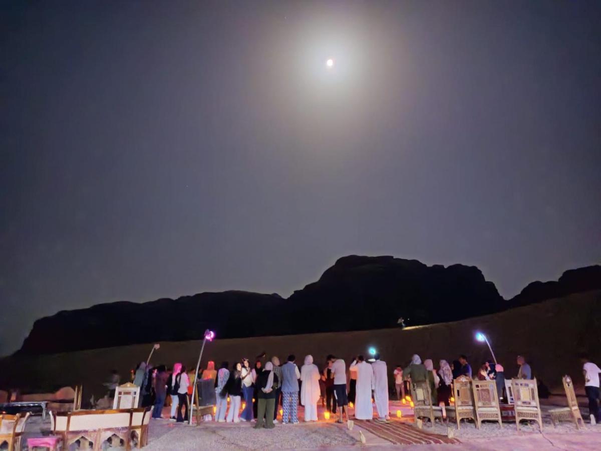 Mozoon Camp Hotel Wadi Rum Buitenkant foto