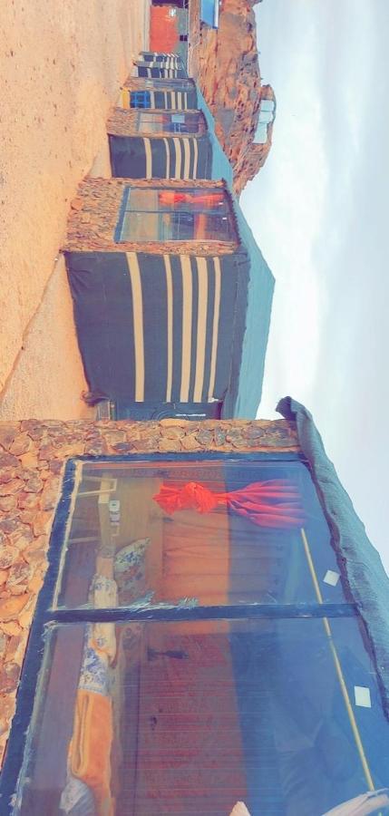 Mozoon Camp Hotel Wadi Rum Buitenkant foto