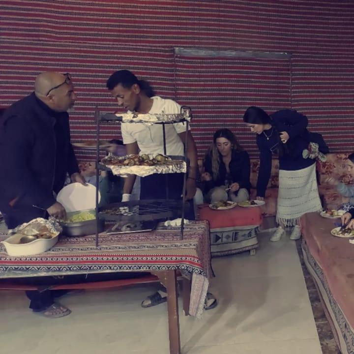 Mozoon Camp Hotel Wadi Rum Buitenkant foto